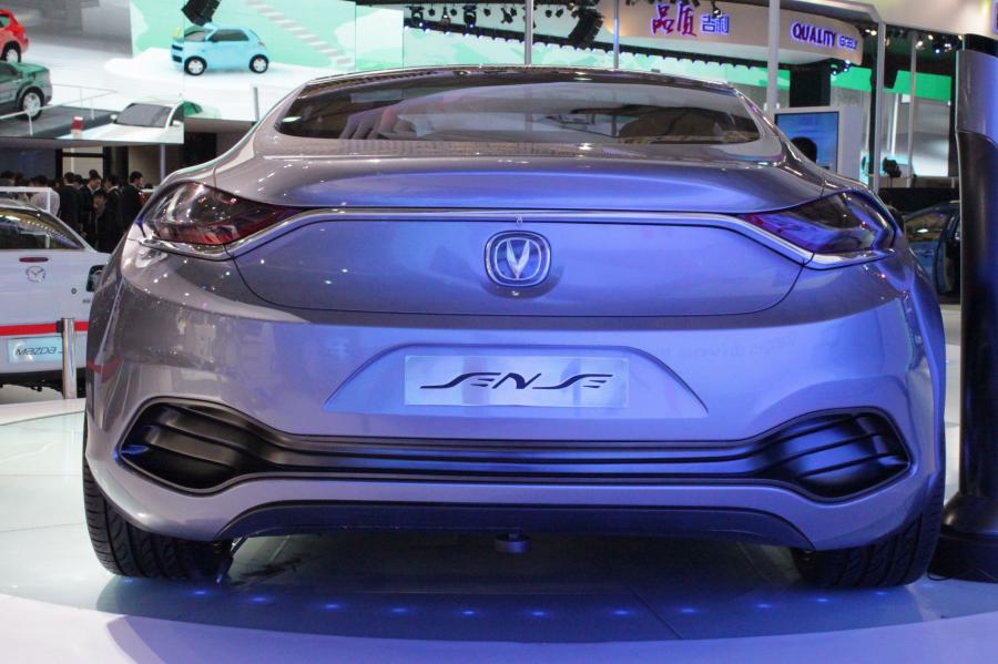  ChangAn Sense 2011 года  (фото 7 из 18)